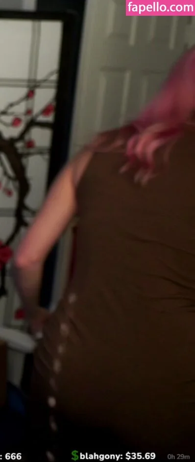 IceTokki Onlyfans Photo Gallery 