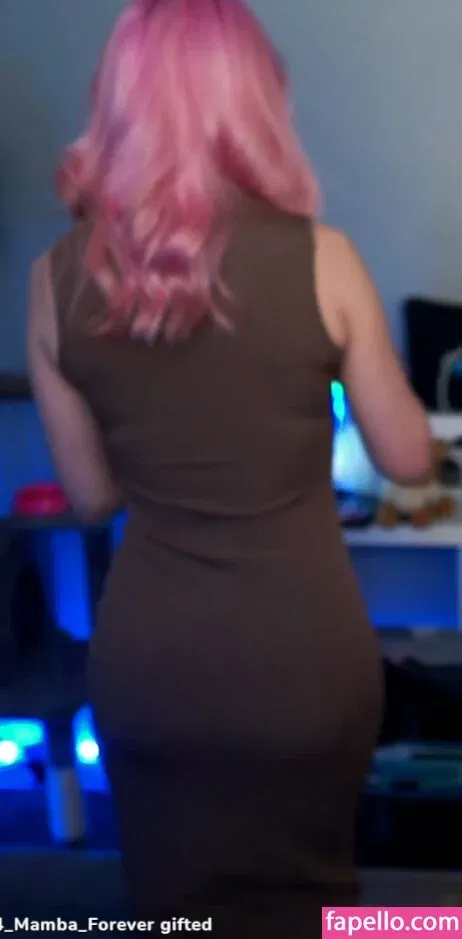 IceTokki Onlyfans Photo Gallery 