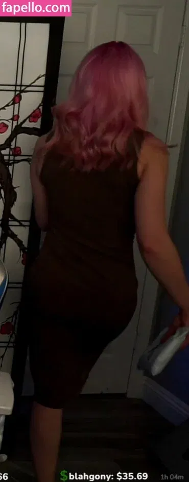 IceTokki Onlyfans Photo Gallery 