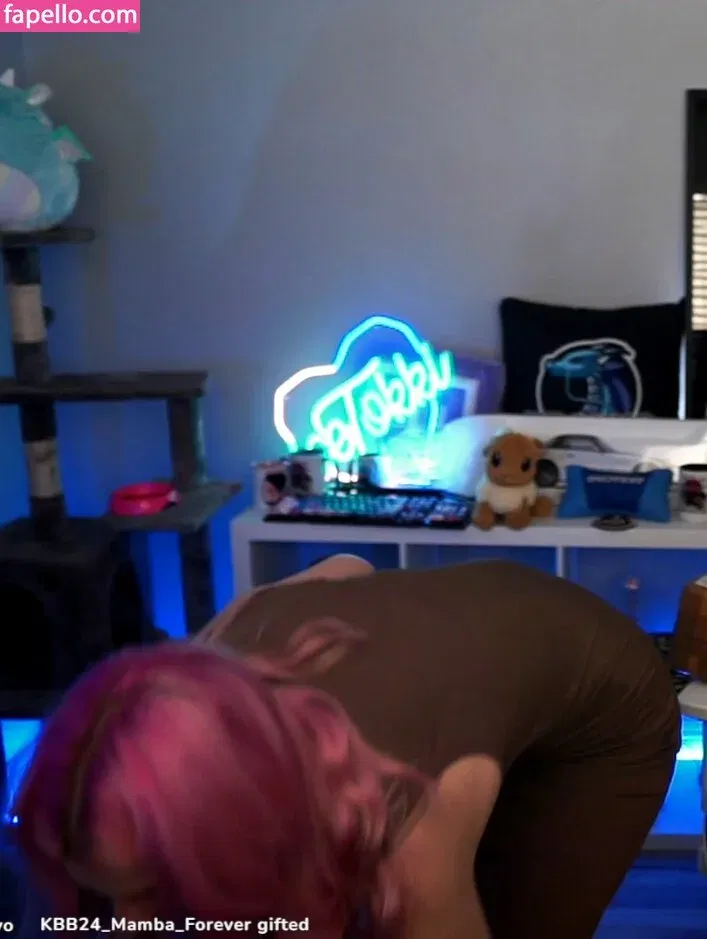 IceTokki Onlyfans Photo Gallery 