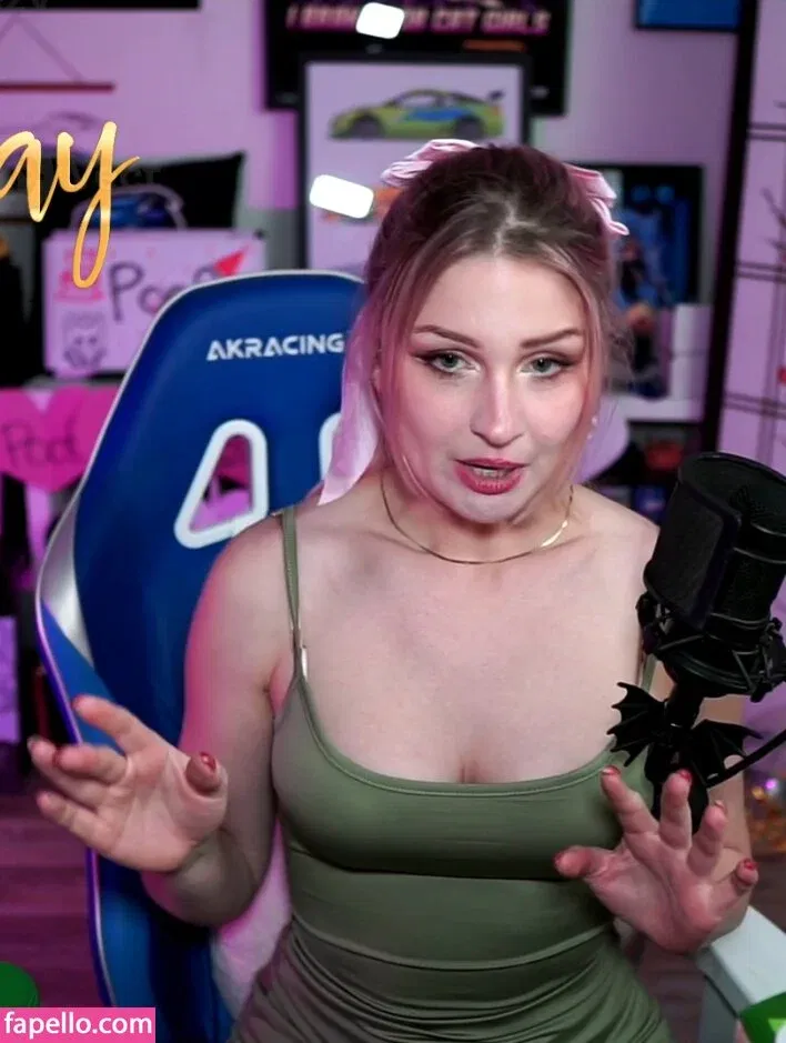 IceTokki Onlyfans Photo Gallery 