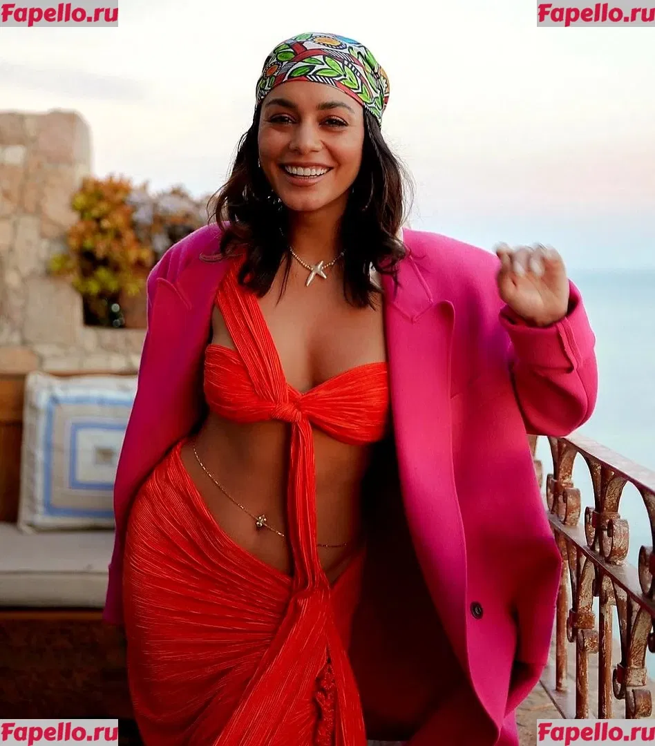 Vanessa Hudgens Onlyfans Photo Gallery 