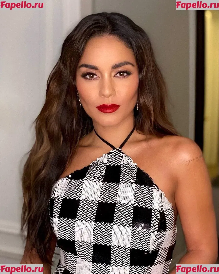 Vanessa Hudgens Onlyfans Photo Gallery 