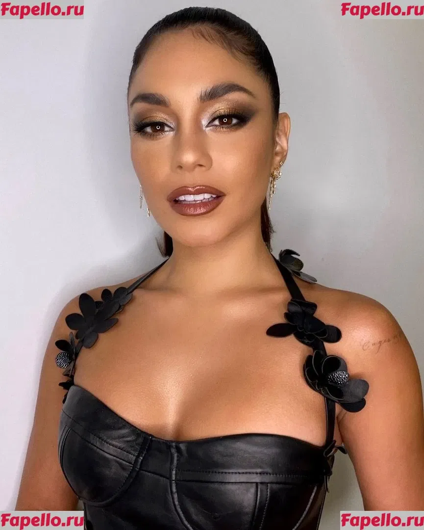 Vanessa Hudgens Onlyfans Photo Gallery 