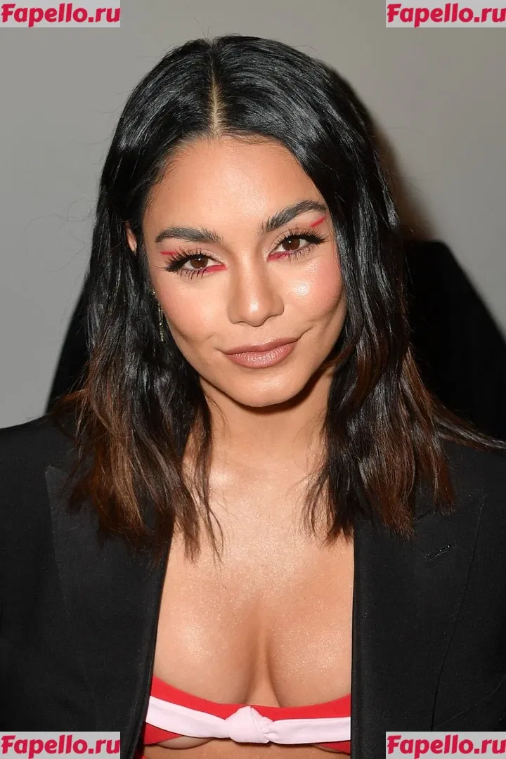 Vanessa Hudgens Onlyfans Photo Gallery 