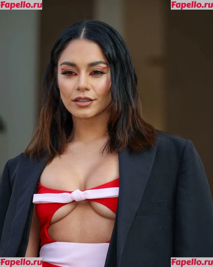 Vanessa Hudgens Onlyfans Photo Gallery 