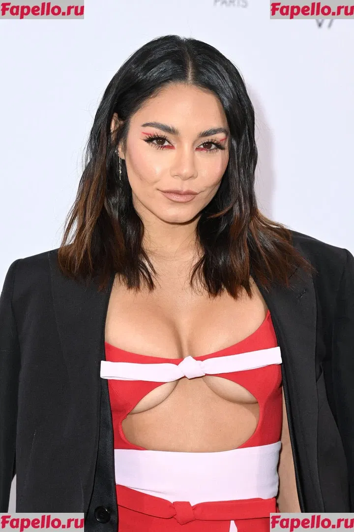 Vanessa Hudgens Onlyfans Photo Gallery 