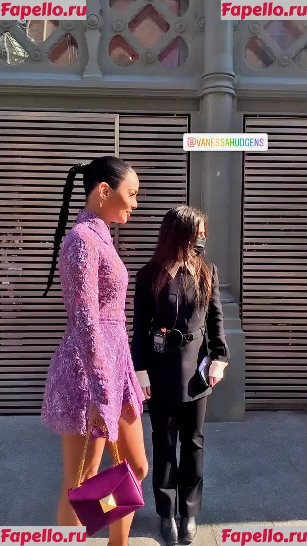 Vanessa Hudgens Onlyfans Photo Gallery 