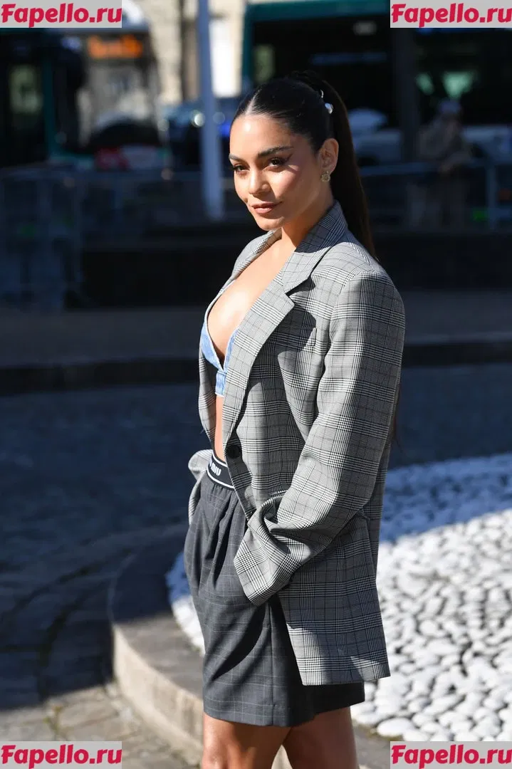 Vanessa Hudgens Onlyfans Photo Gallery 