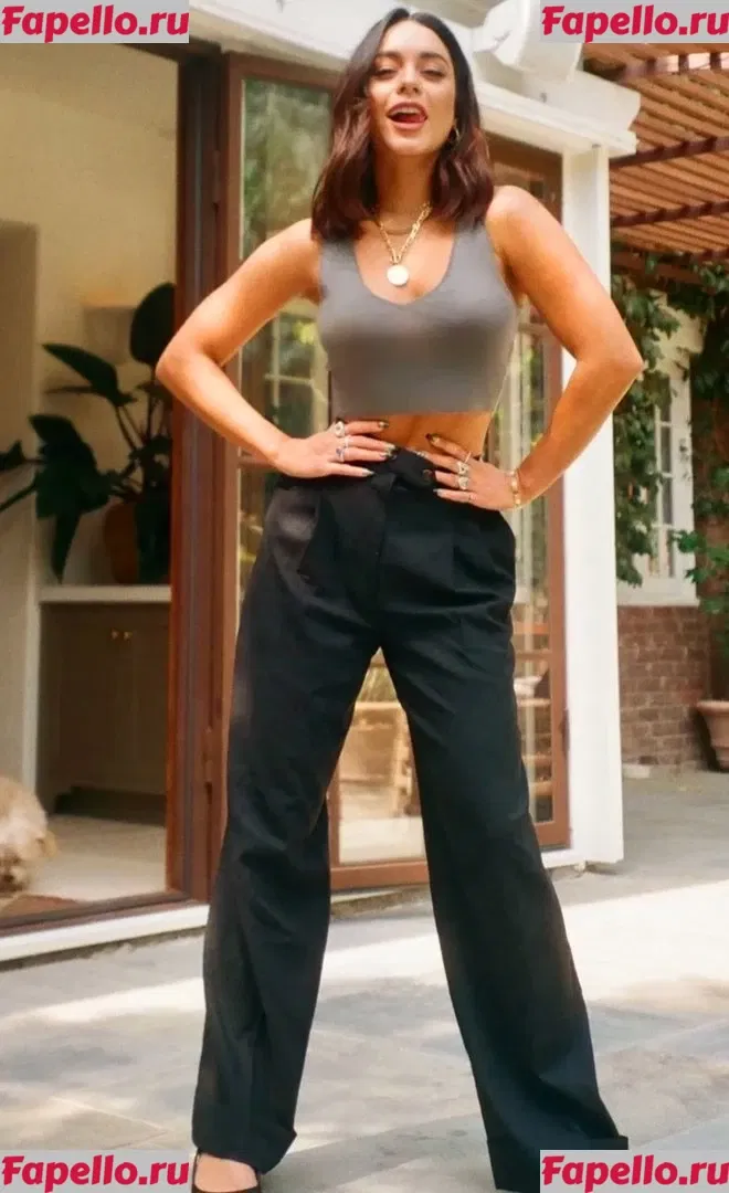 Vanessa Hudgens Onlyfans Photo Gallery 