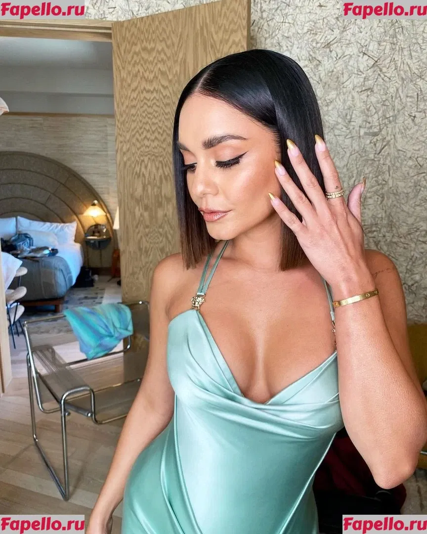 Vanessa Hudgens Onlyfans Photo Gallery 