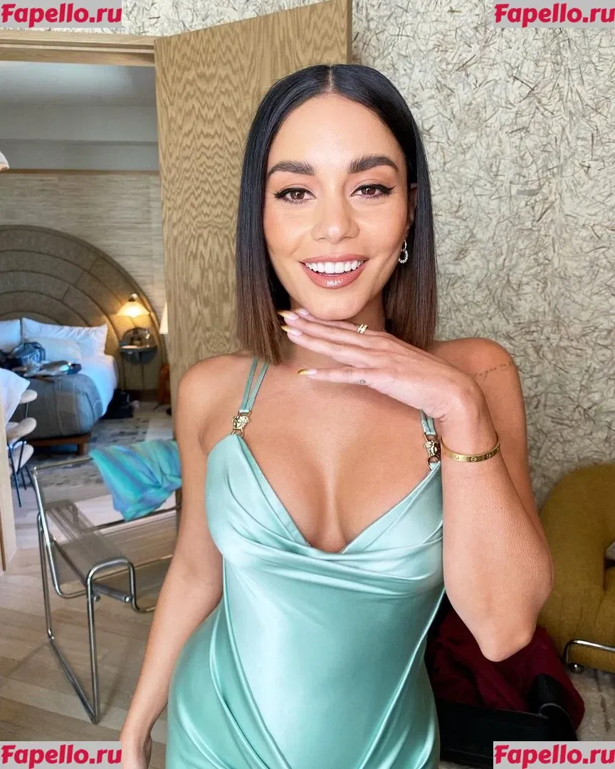 Vanessa Hudgens Onlyfans Photo Gallery 