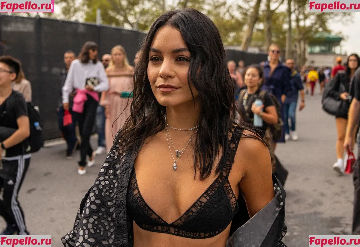 Vanessa Hudgens Onlyfans Photo Gallery 