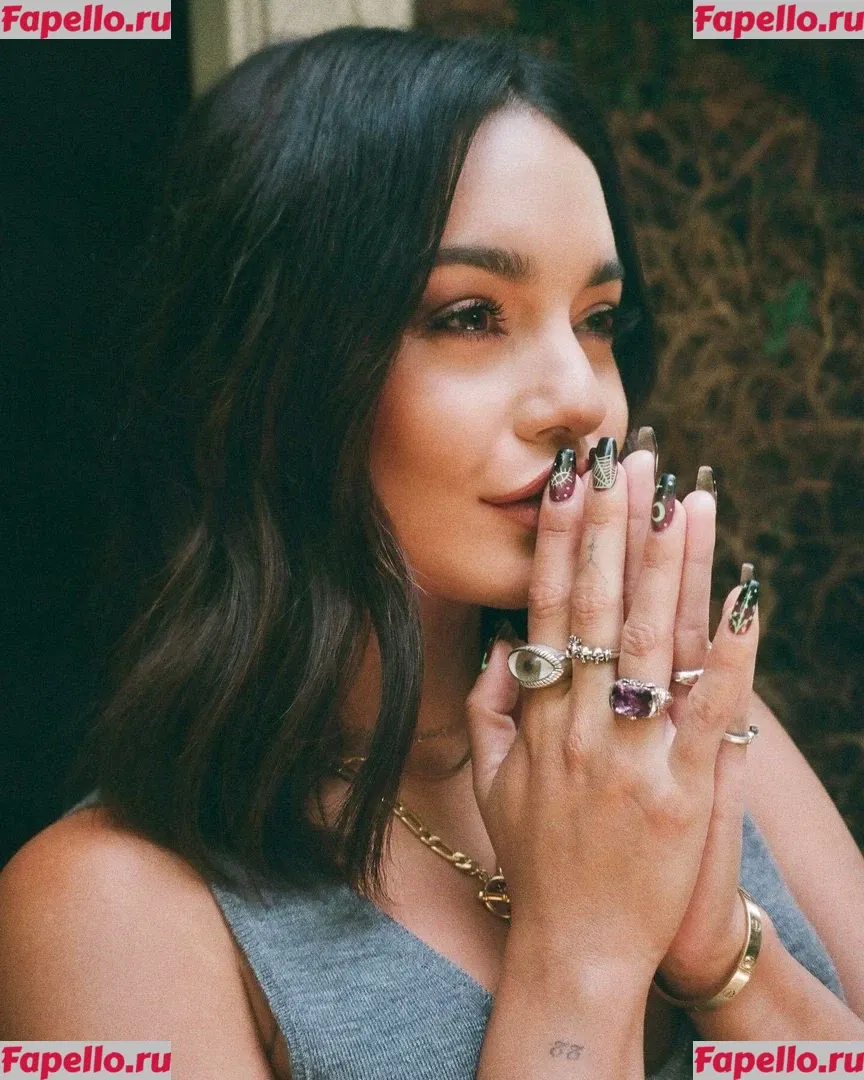 Vanessa Hudgens Onlyfans Photo Gallery 