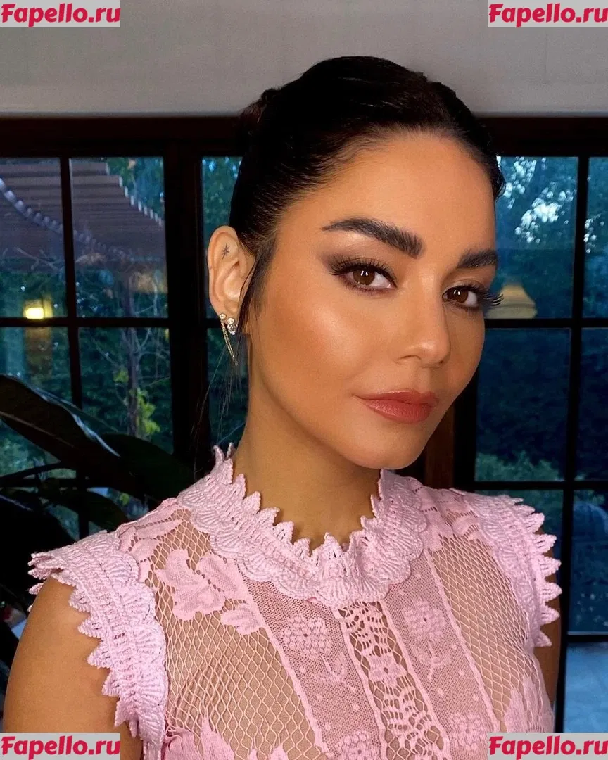 Vanessa Hudgens Onlyfans Photo Gallery 