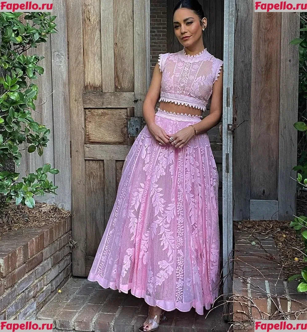 Vanessa Hudgens Onlyfans Photo Gallery 