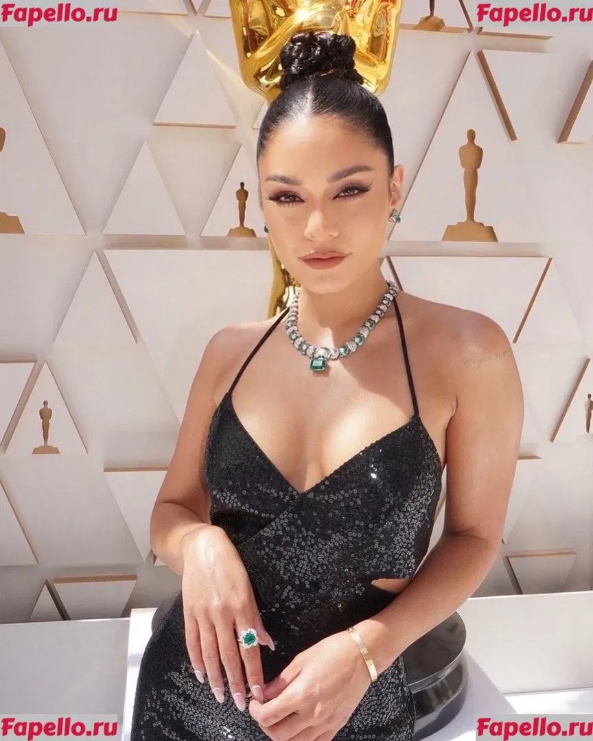 Vanessa Hudgens Onlyfans Photo Gallery 