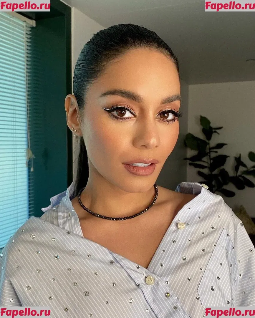 Vanessa Hudgens Onlyfans Photo Gallery 