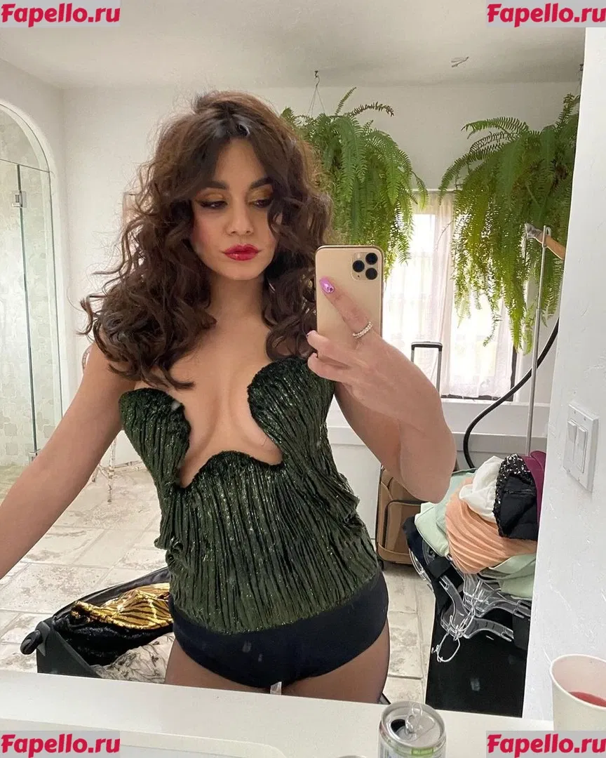 Vanessa Hudgens Onlyfans Photo Gallery 