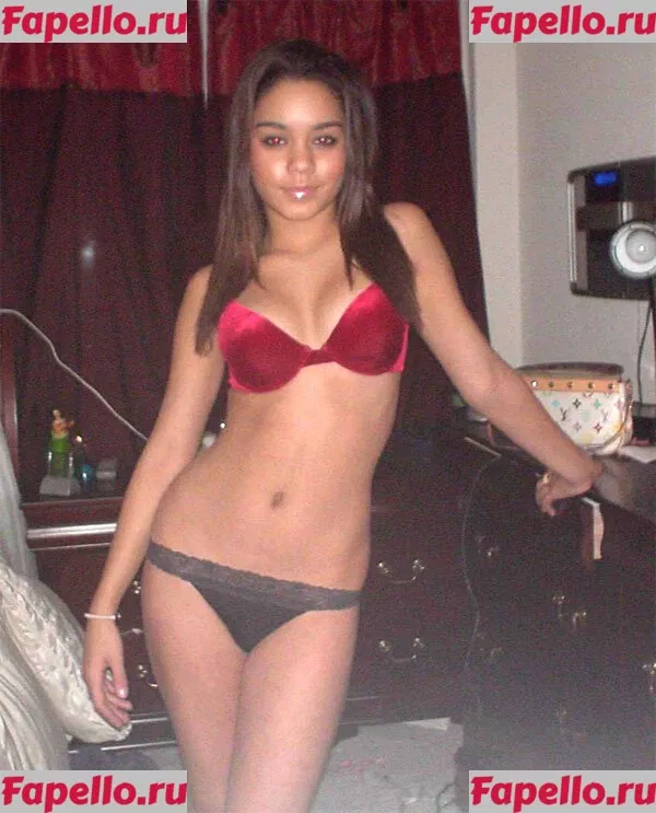 Vanessa Hudgens Onlyfans Photo Gallery 