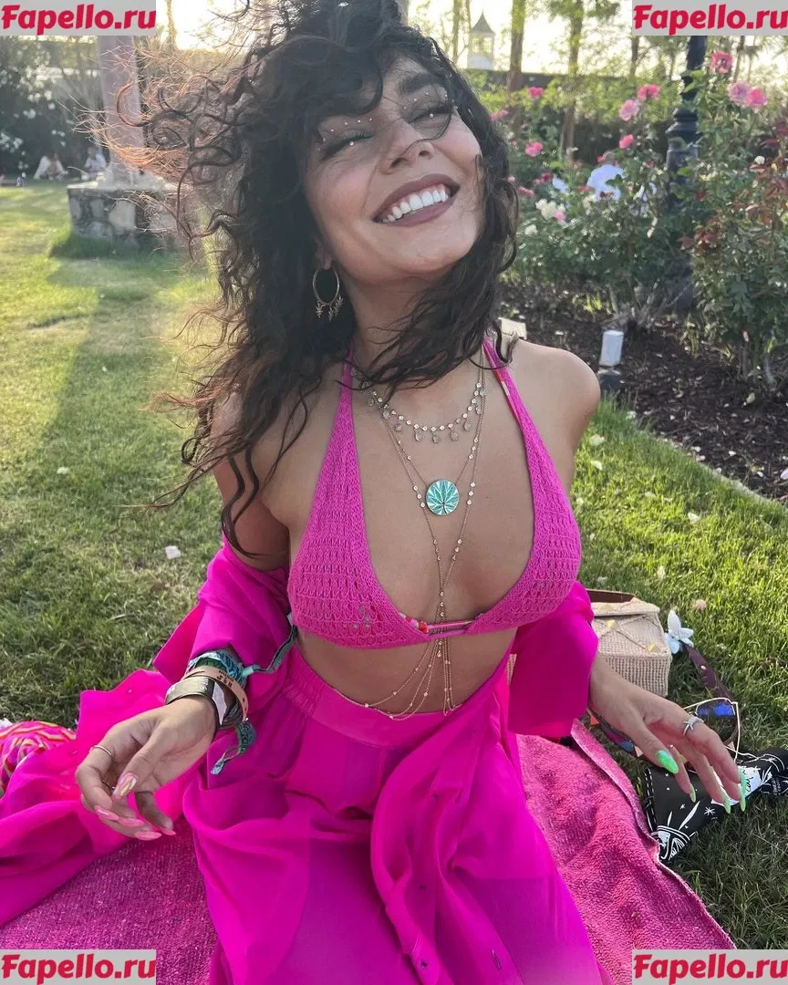 Vanessa Hudgens Onlyfans Photo Gallery 