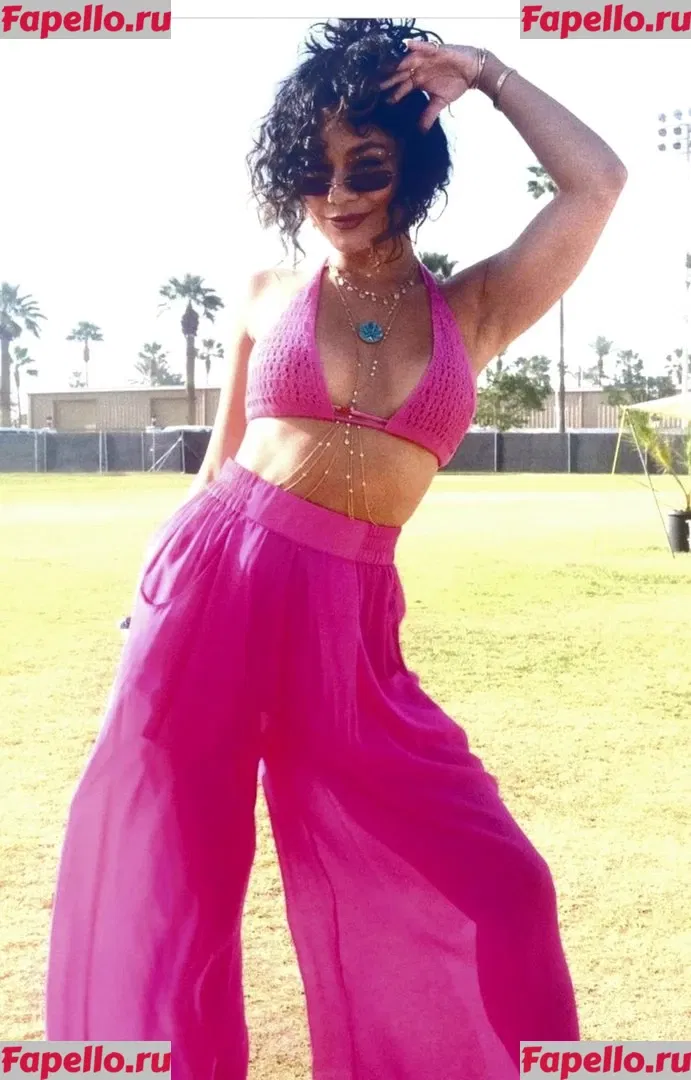 Vanessa Hudgens Onlyfans Photo Gallery 