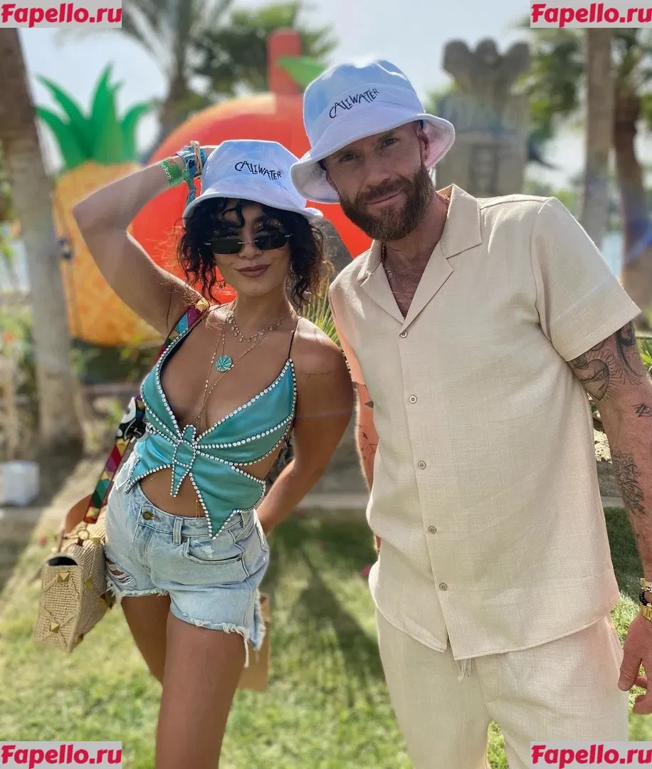 Vanessa Hudgens Onlyfans Photo Gallery 