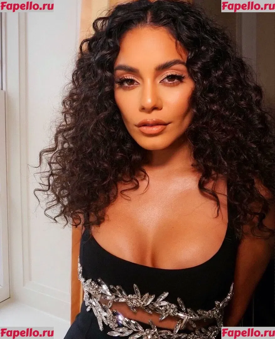 Vanessa Hudgens Onlyfans Photo Gallery 