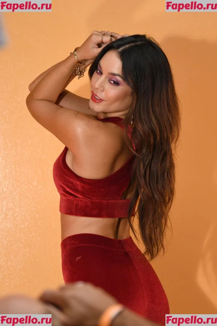 Vanessa Hudgens Onlyfans Photo Gallery 