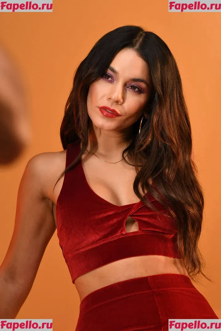 Vanessa Hudgens Onlyfans Photo Gallery 