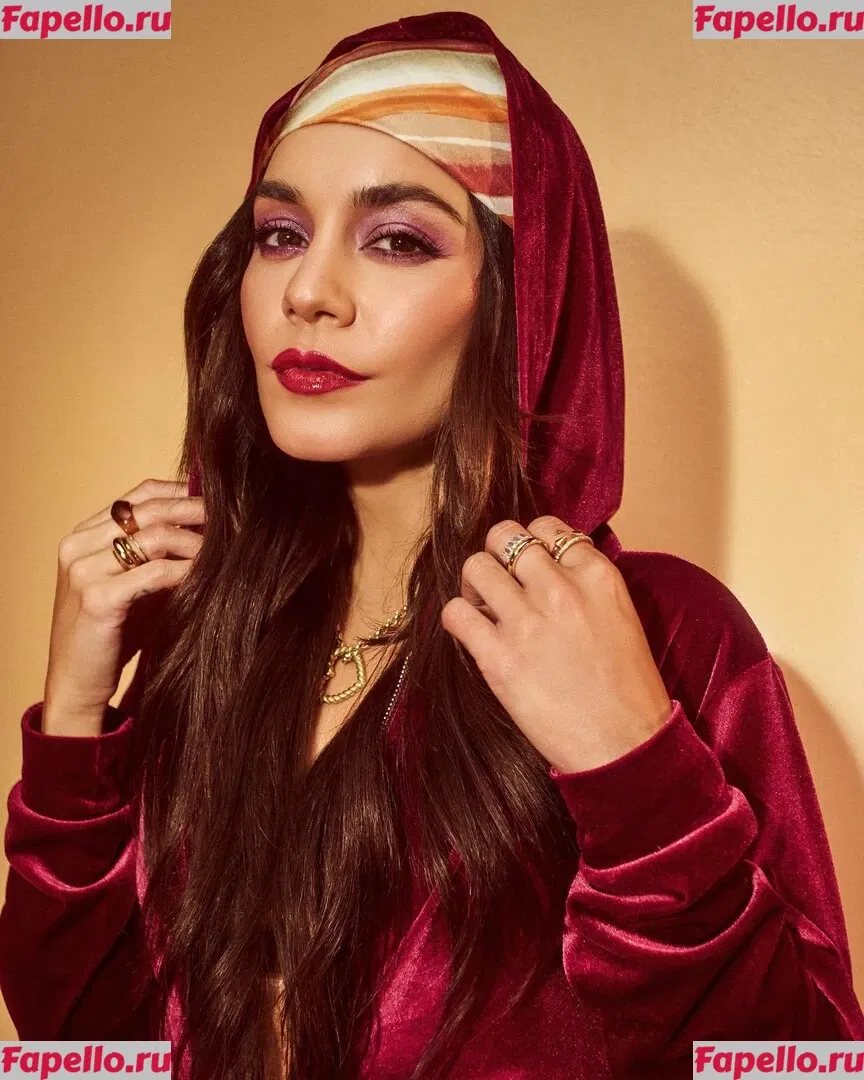 Vanessa Hudgens Onlyfans Photo Gallery 