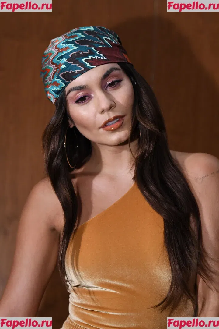 Vanessa Hudgens Onlyfans Photo Gallery 
