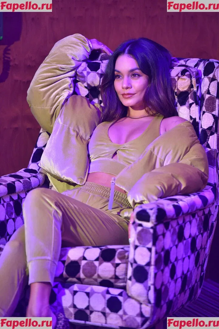 Vanessa Hudgens Onlyfans Photo Gallery 