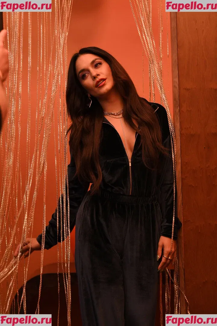 Vanessa Hudgens Onlyfans Photo Gallery 
