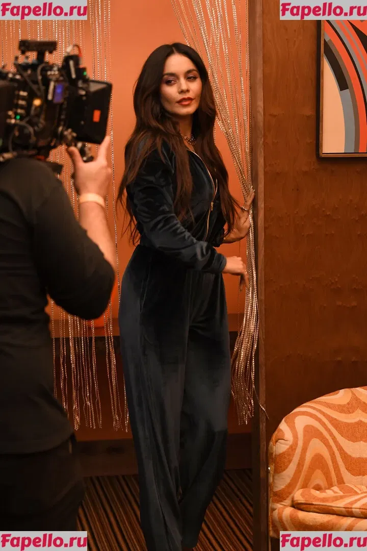Vanessa Hudgens Onlyfans Photo Gallery 