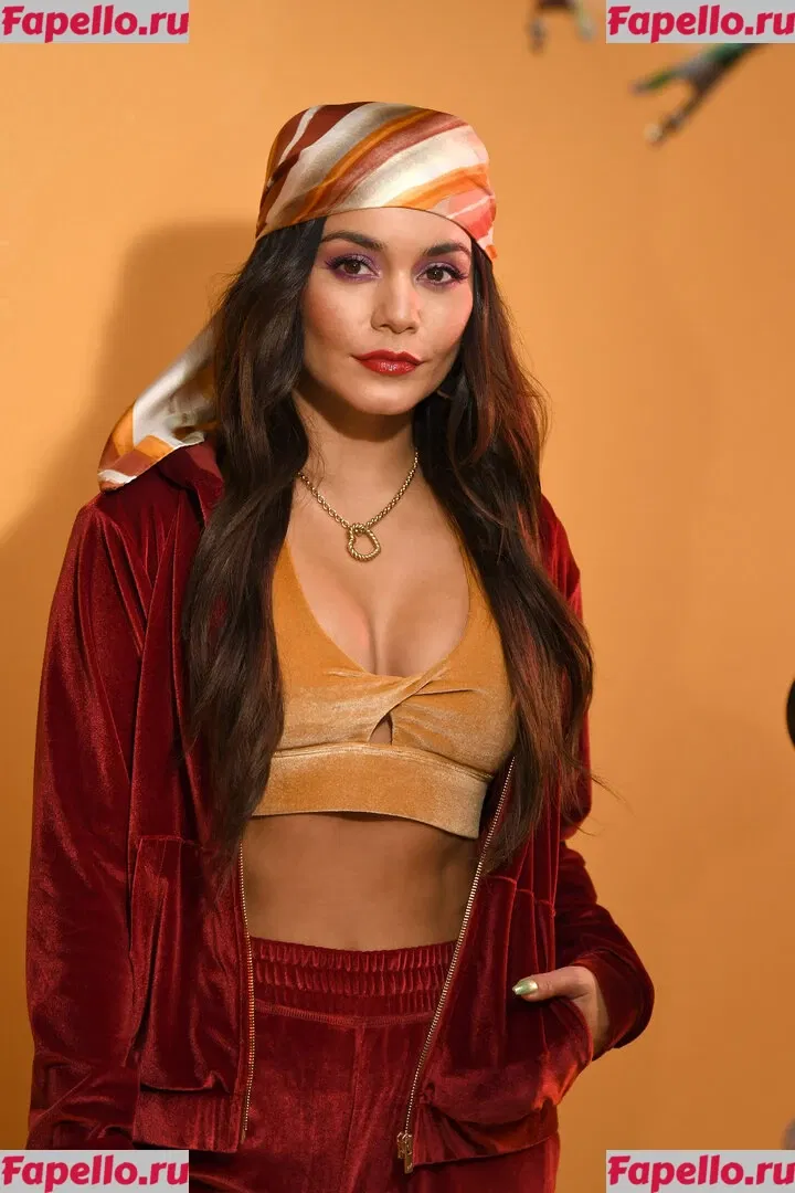 Vanessa Hudgens Onlyfans Photo Gallery 