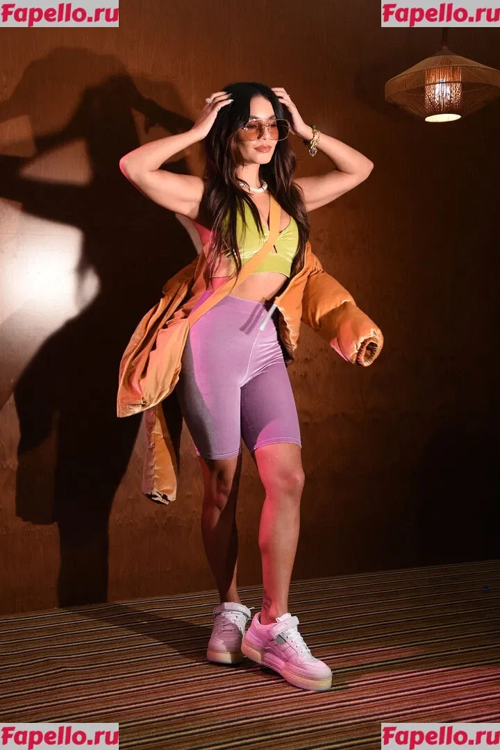 Vanessa Hudgens Onlyfans Photo Gallery 