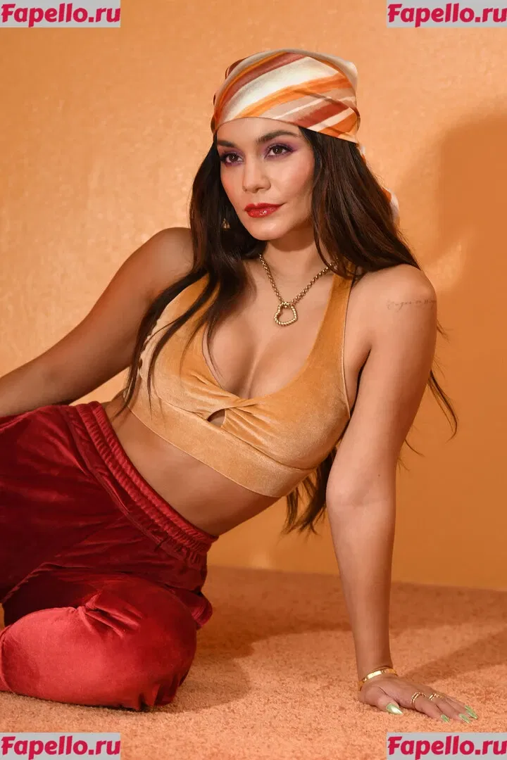 Vanessa Hudgens Onlyfans Photo Gallery 