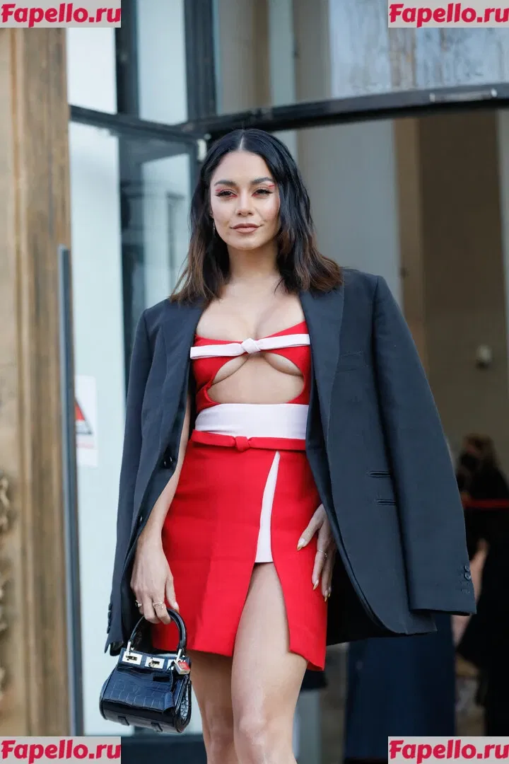 Vanessa Hudgens Onlyfans Photo Gallery 