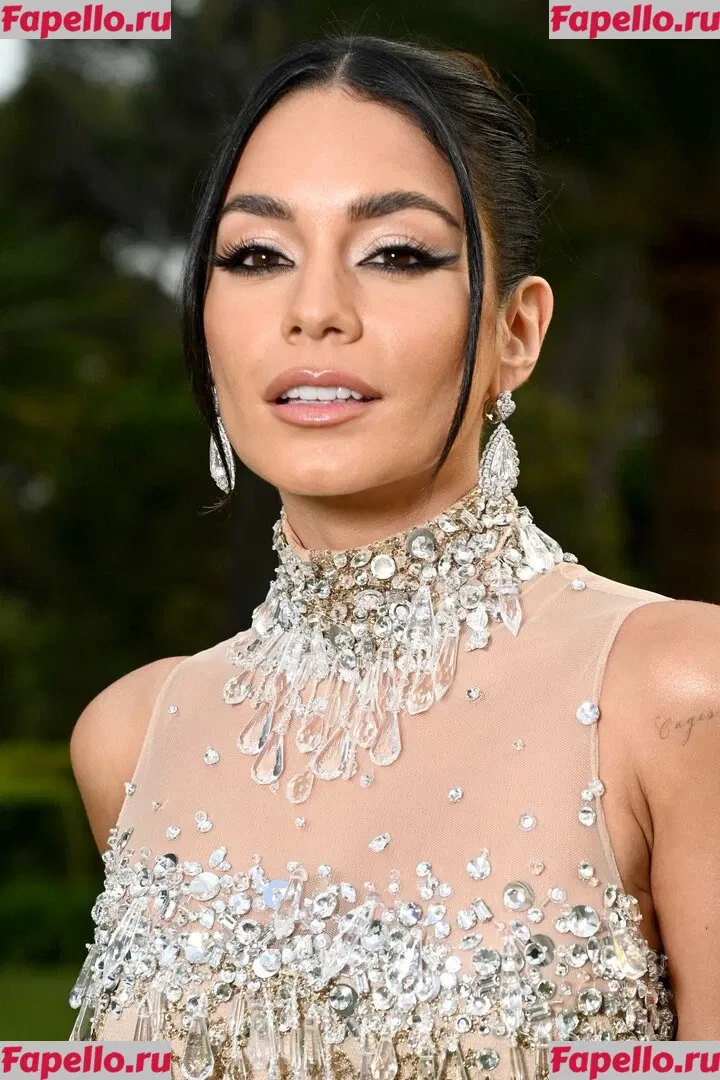Vanessa Hudgens Onlyfans Photo Gallery 