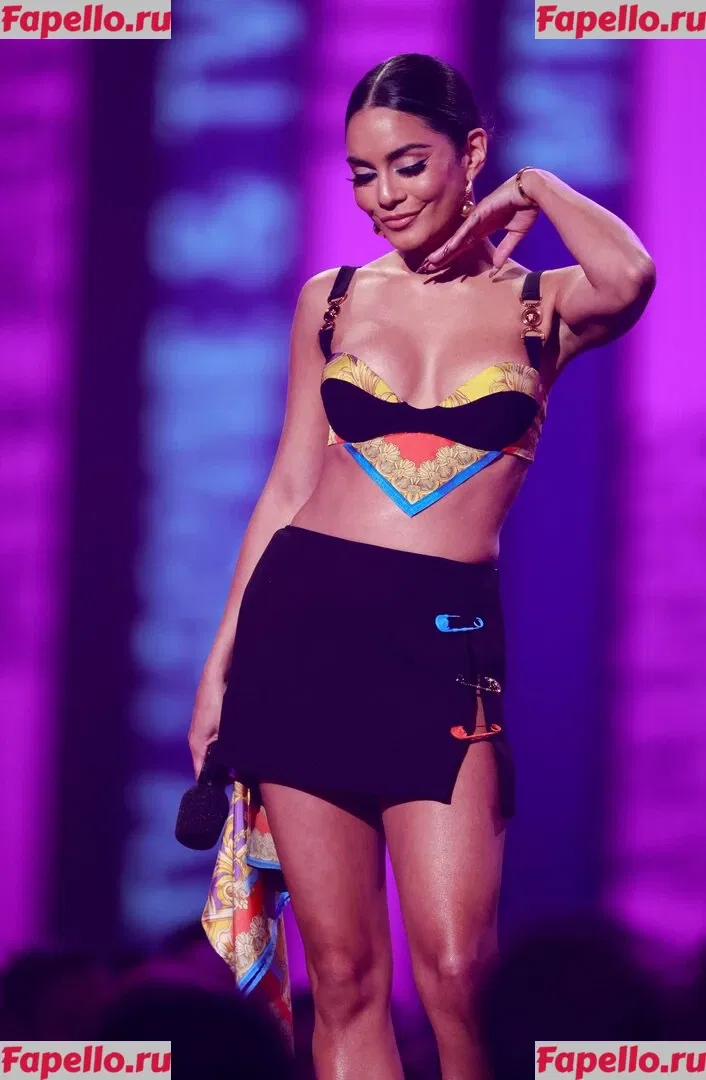 Vanessa Hudgens Onlyfans Photo Gallery 