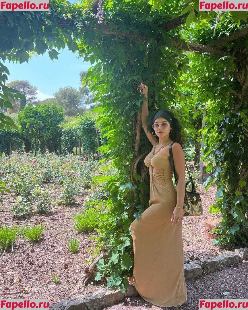 Vanessa Hudgens Onlyfans Photo Gallery 