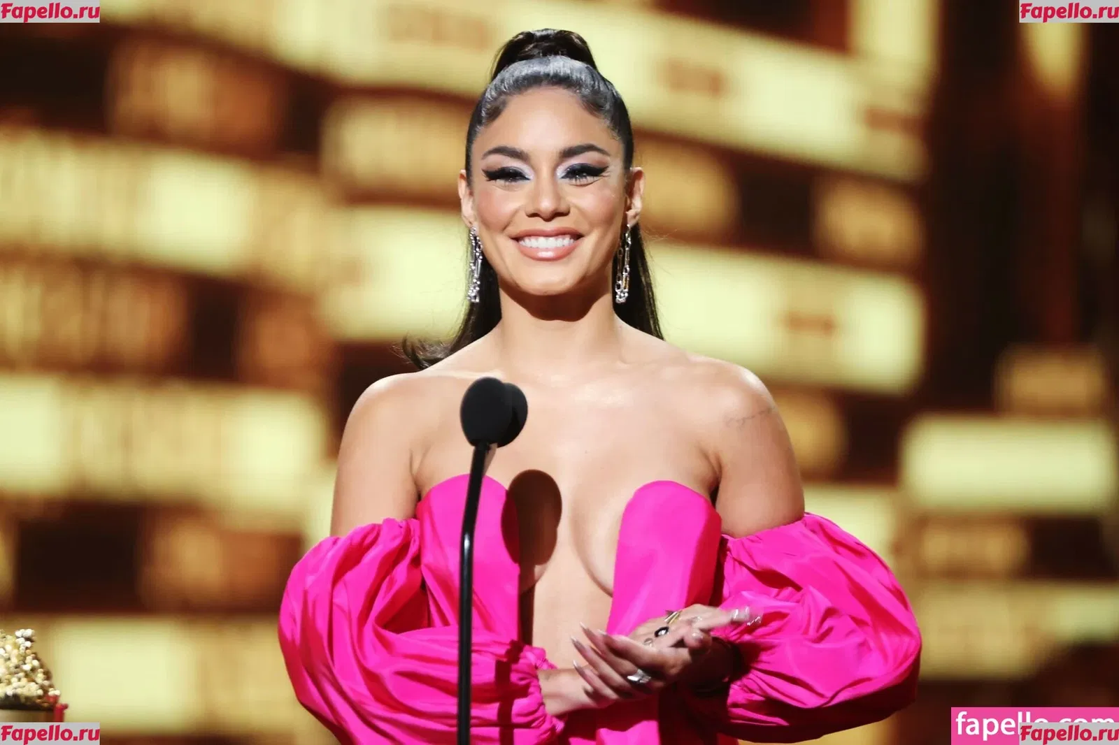 Vanessa Hudgens Onlyfans Photo Gallery 