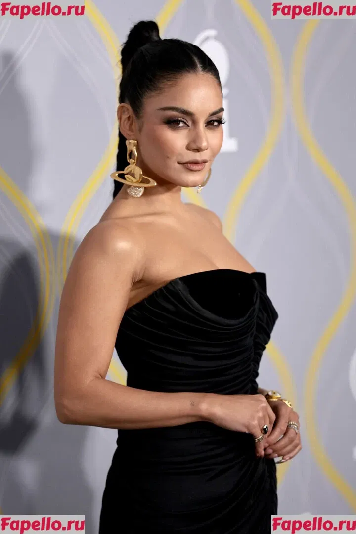Vanessa Hudgens Onlyfans Photo Gallery 