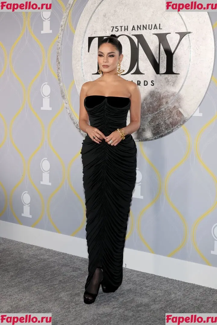 Vanessa Hudgens Onlyfans Photo Gallery 
