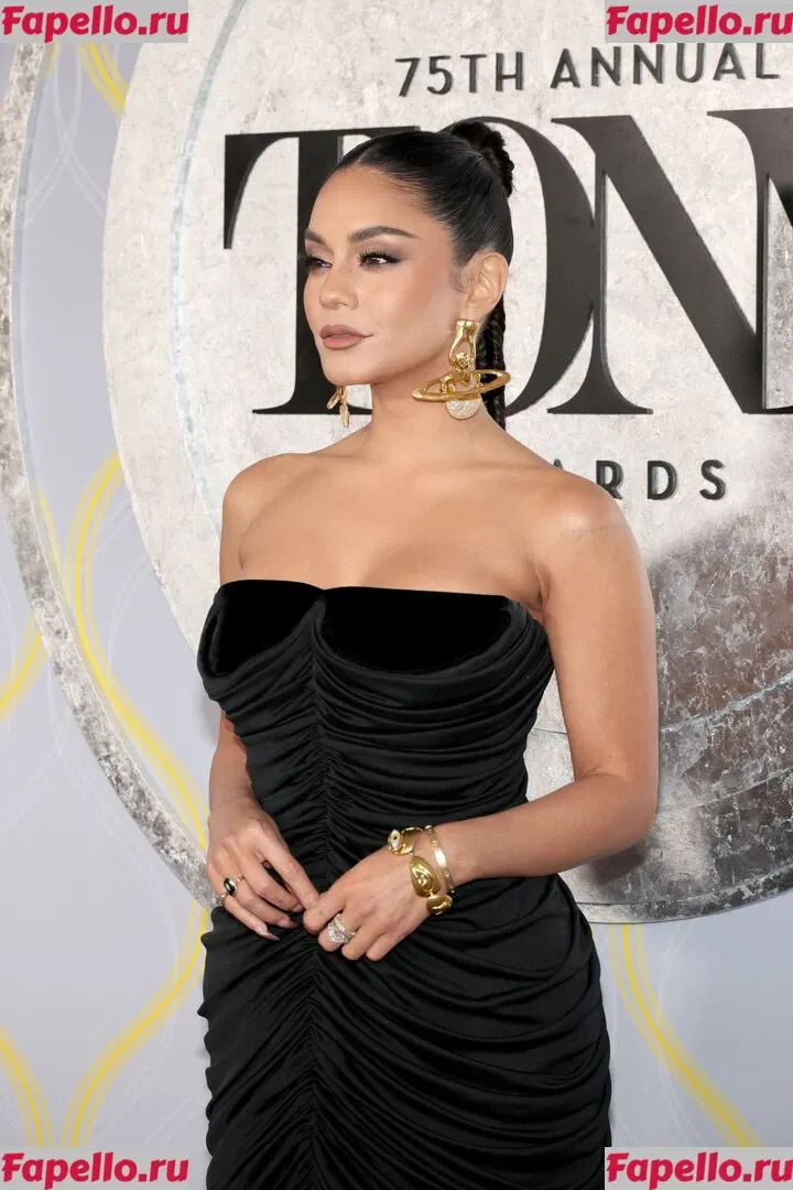 Vanessa Hudgens Onlyfans Photo Gallery 