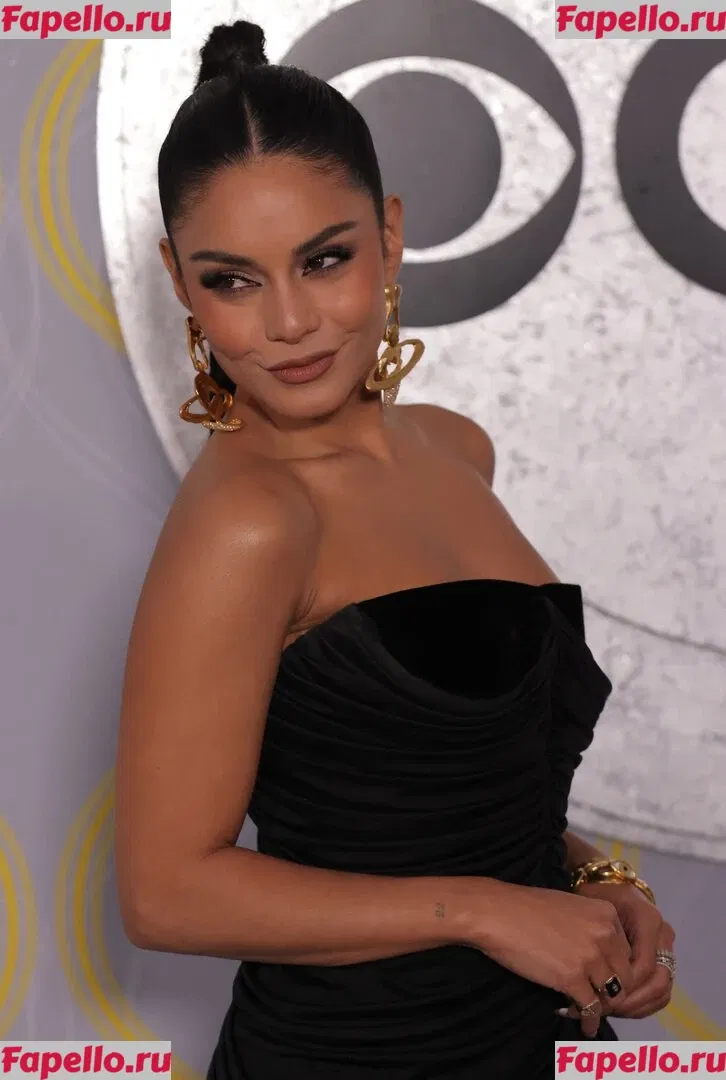 Vanessa Hudgens Onlyfans Photo Gallery 