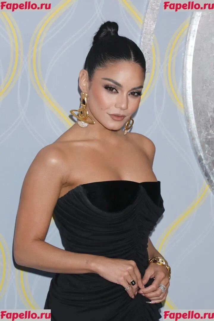 Vanessa Hudgens Onlyfans Photo Gallery 
