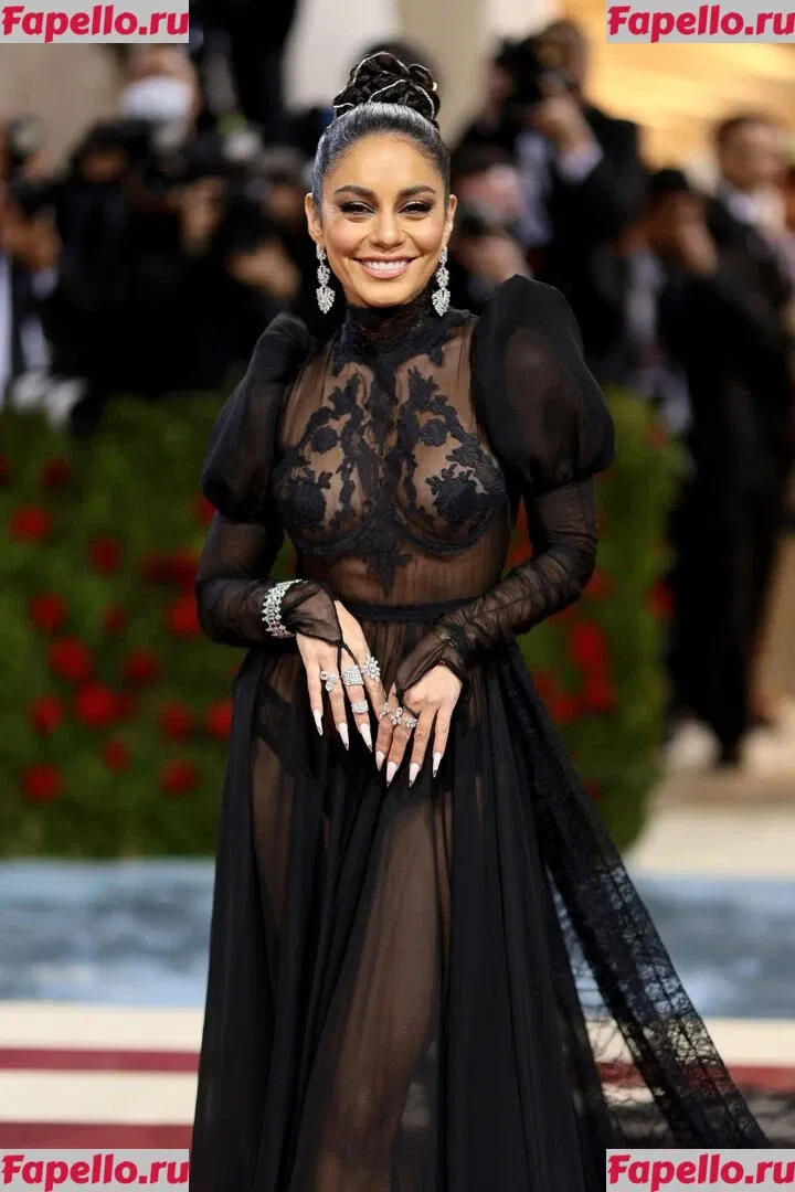 Vanessa Hudgens Onlyfans Photo Gallery 