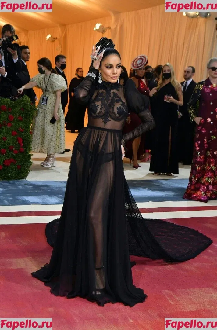 Vanessa Hudgens Onlyfans Photo Gallery 